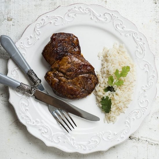 medallones-de-cerdo-con-salsa-miso