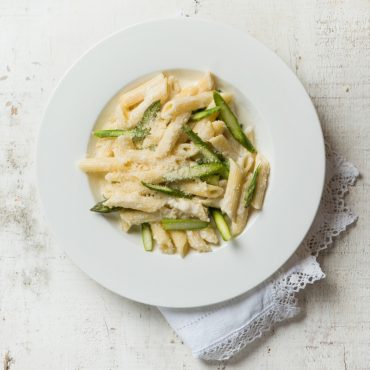 pasta-corta-con-esparragos