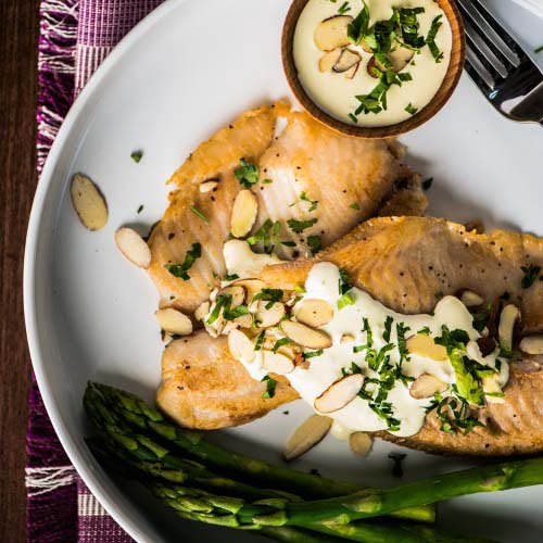 pescado-con-salsa-de-almendras
