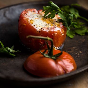 tomates-rellenos-de-huevo