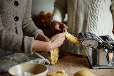 el encanto de cocinar en pareja