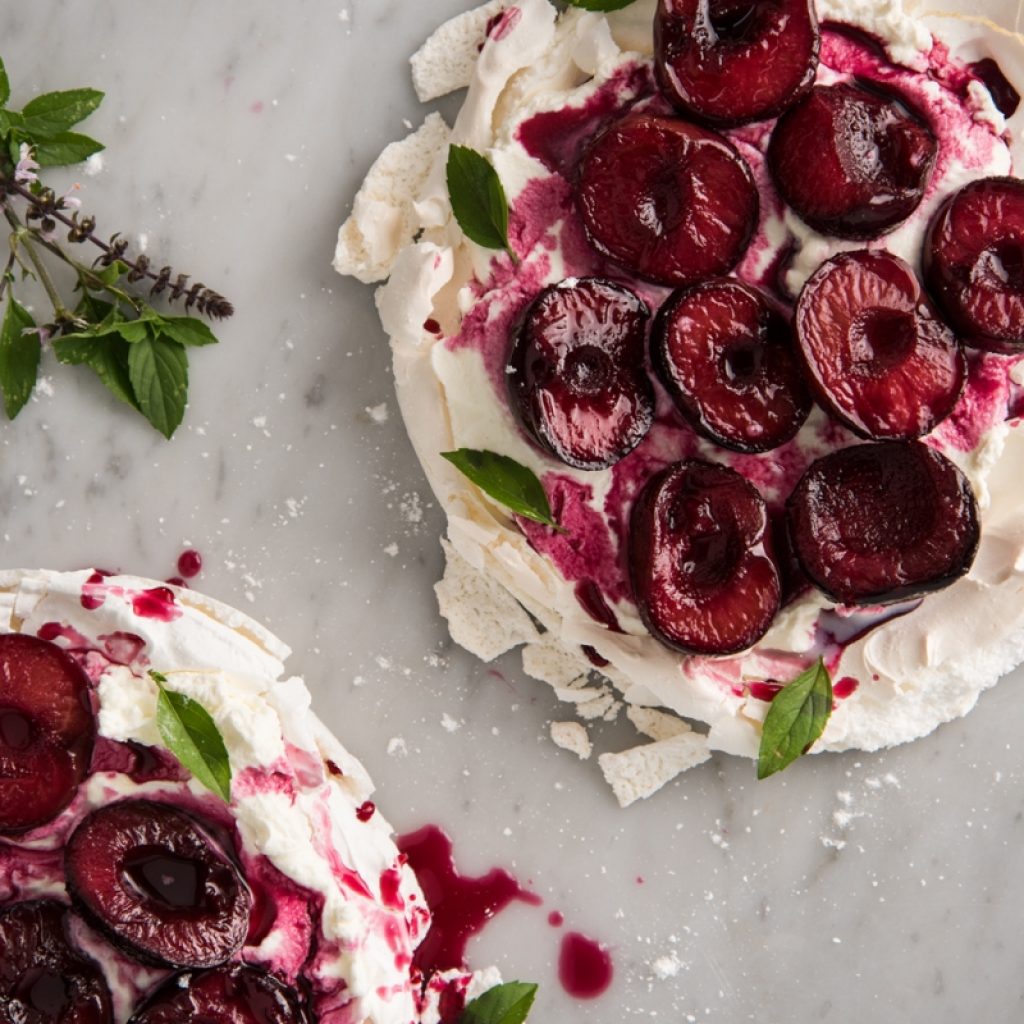 pavlova-de-ciruela
