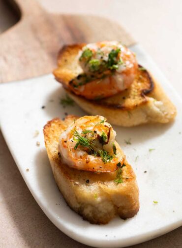 bruschettas-de-camarones-al-limon