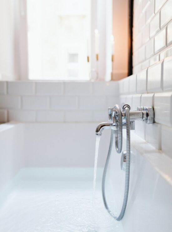 como-limpiar-la-bañera